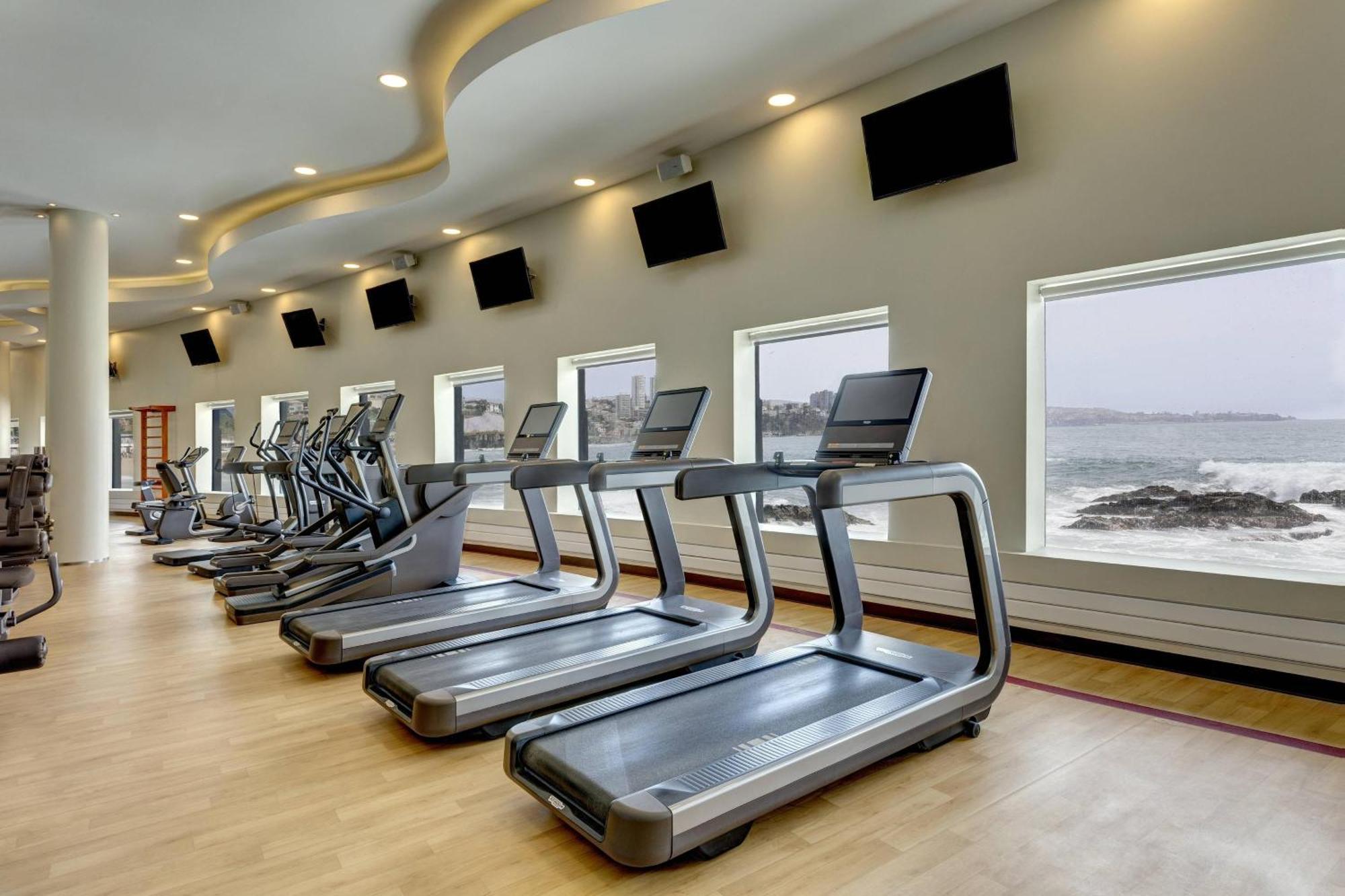 Sheraton Miramar Hotel & Convention Center Він'я-дель-Мар Екстер'єр фото The gym at the hotel