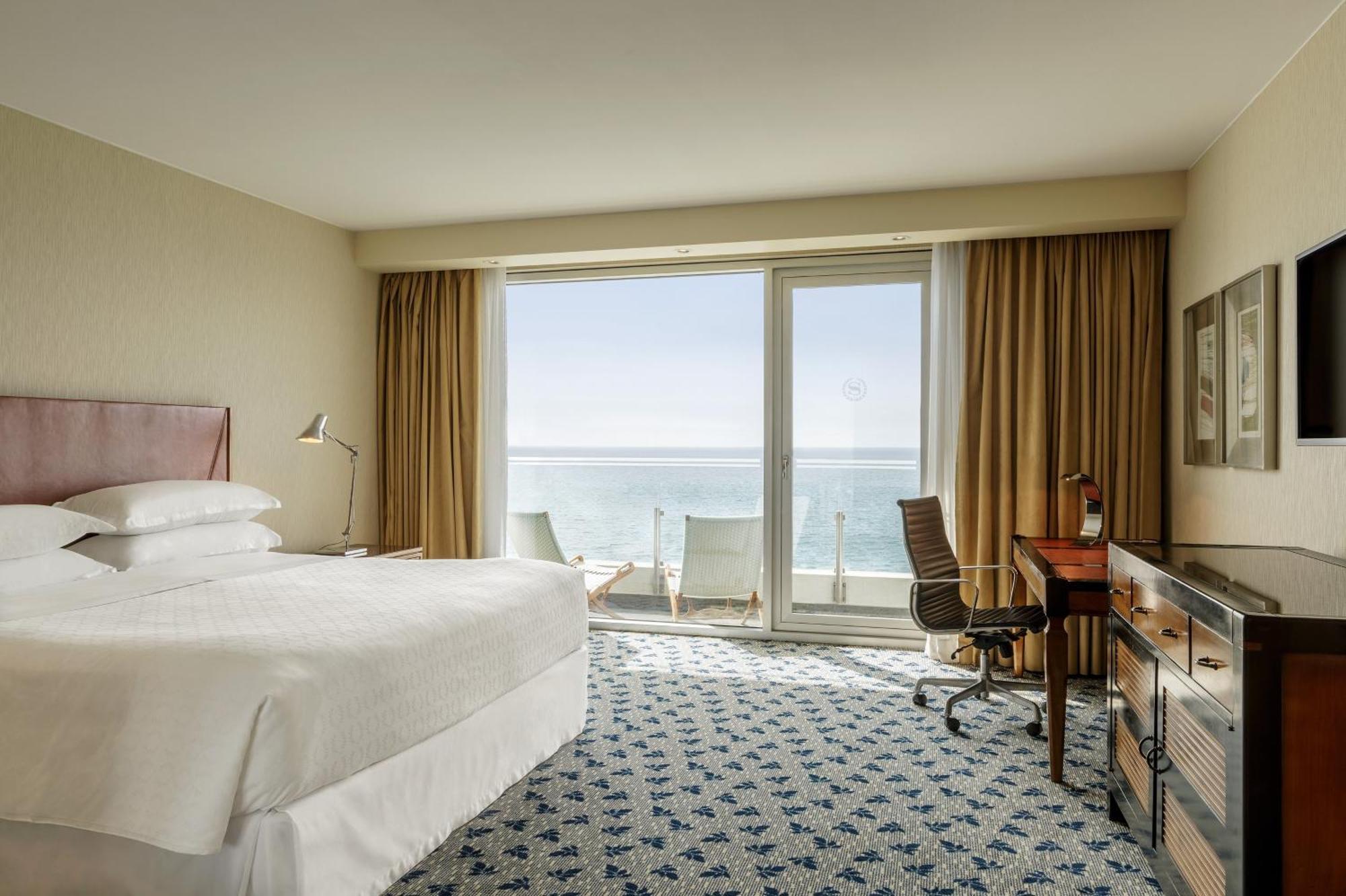 Sheraton Miramar Hotel & Convention Center Він'я-дель-Мар Екстер'єр фото A guest room at the Hilton San Diego Bayfront
